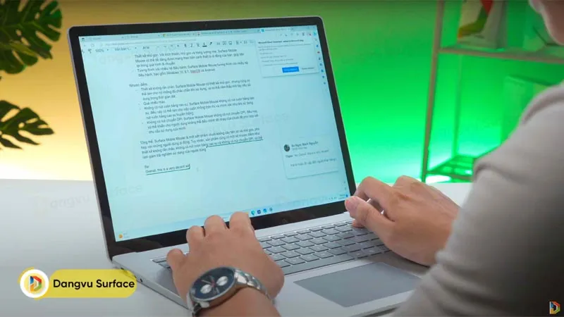 Surface Laptop 5 thích hợp cho sinh viên và người làm văn phòng