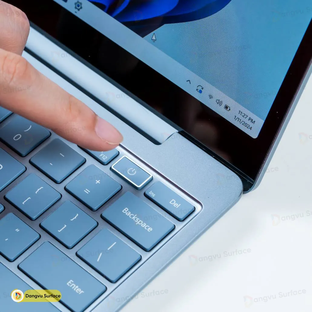 Tích hợp mở khóa bằng vân tay trên Surface Laptop Go 3