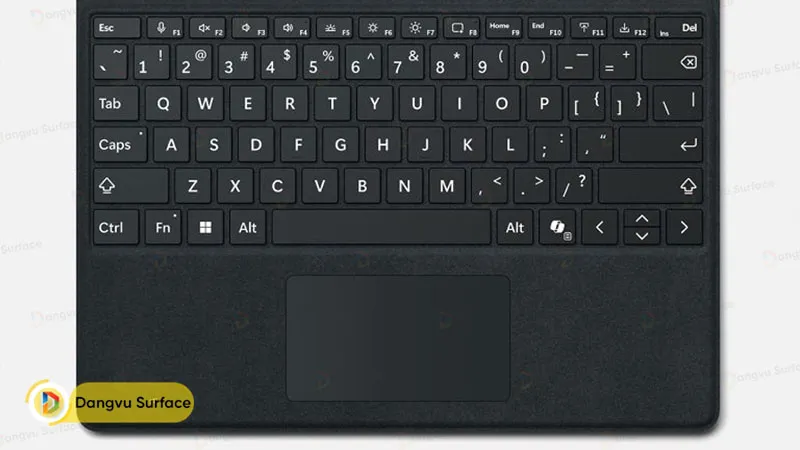 Surface Pro Keyboard mới có nút phím truy cập trực tiếp vào Copilot