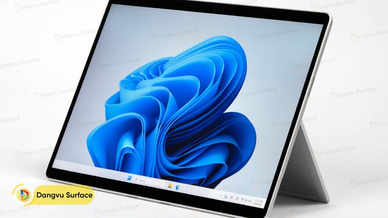 Surface Pro 10 được trang bị màn hình cảm ứng PixelSense 13”