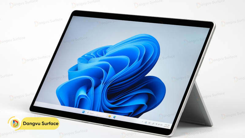 Surface Pro 10 hoàn thiện tốt về thiết kế